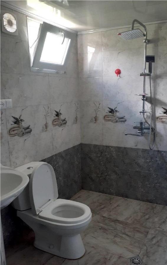 Mate Private Bathrooms ウシュグリ エクステリア 写真